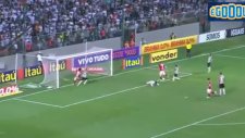 Yok artık! Böyle gol kaçırma olamaz...