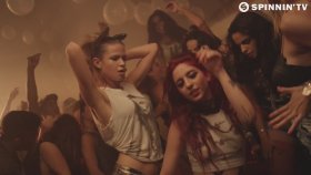 Afrojack - Martin Garrix - Turn Up The Speakers Afrojack - Martin Garrix - Turn Up The Speakers