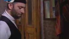 Arka Sokaklar - Aynalar - Mesut Komiser Tıraş Oluyor