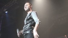 Serdar Ortaç - Canıma Minnet Live Hd 2012 Amsterdam The Sand