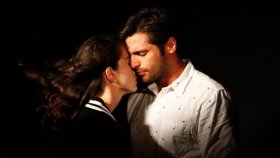 Kiraz Mevsimi - Aşk Çıkmazı