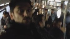 Kameraya Vura Vura Metrobüsü Dolaşmak
