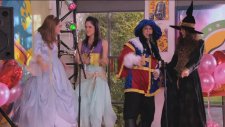 Violetta - Fiesta De Disfraces