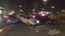 Polise Karşı Birlik Olan Amerikan Gençliği