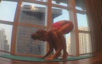Bangkok Bangkok: Bakasana Elduruşu