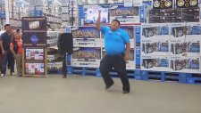 Satış Danışmanından Çılgın Dans