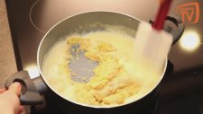 Ramazan’a Özel Kaymaklı İrmik Tatlısı Tarifi