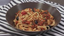 Spagetti Puttanesca Tarifi
