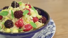 Taze Meyveli Kinoa Salatası Tarifi