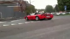 Hava Atacağım Diye Ferrari'yi Dağıtmak