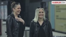 Yolcular, Billboard'da Gördüklerine İnanamadı