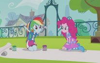 Equestria Girls Rainbow Rocks - Pinkie Pie Davul Çalıyor