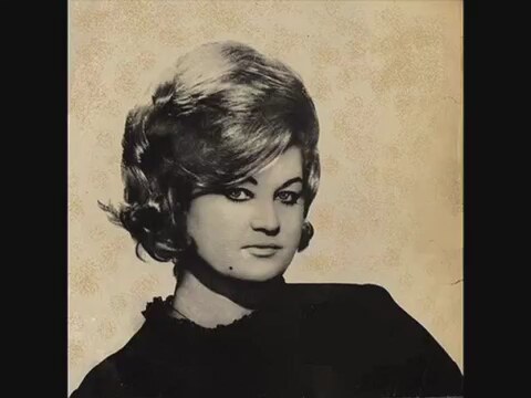 Mualla Mukadder Sacinin Tellerine Gonlumu Takti Kader Izlesene Com