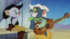 Tom - Şarkı Söylüyor