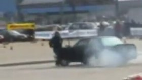 Drift Yaparken E30'un Altında Kalmak