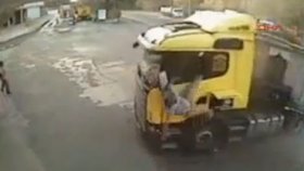 Üç Band Yaparak Camdan Çıkmak
