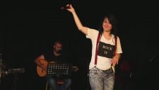 Yasemin Sakallıoğlu - Vurdi Sabah Rüzgarı