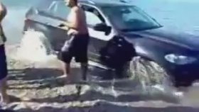 Denizde Bmw X5 Zulmü
