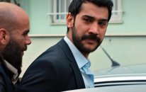 Urfalıyam Ezelden - Baba Silme Beni, Yüzüme Bak!