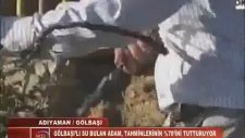 Dut Ağacı Dalıyla Su Bulan Adam