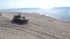 Rusya' da Sıradan Bir Plaj Günü