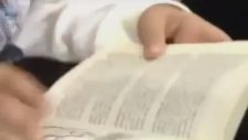 1 Dakikada Kitap Okuyan Çocuk - Beyaz Show