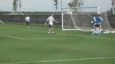 Kaleciyi Maymuna Çevirmek - Zinedine Zidane