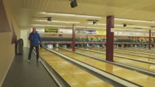 Pinpon Topuyla Bowling Oynamak