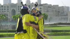 Burj Khalifa'nin Zirvesinden Base Jump
