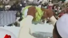 Çatıdan Bebek Atmak - Hindistan Adetleri