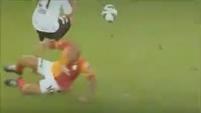 En Doğal Felipe Melo Faulleri & Tepkileri