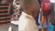 Usain Bolt Tarzı Dokundurma