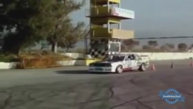 Arabayla Yapılan İnanılmaz Show!