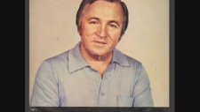 Suat Sayın - Kederli Günlerimde Arkadaş Oldun Bana