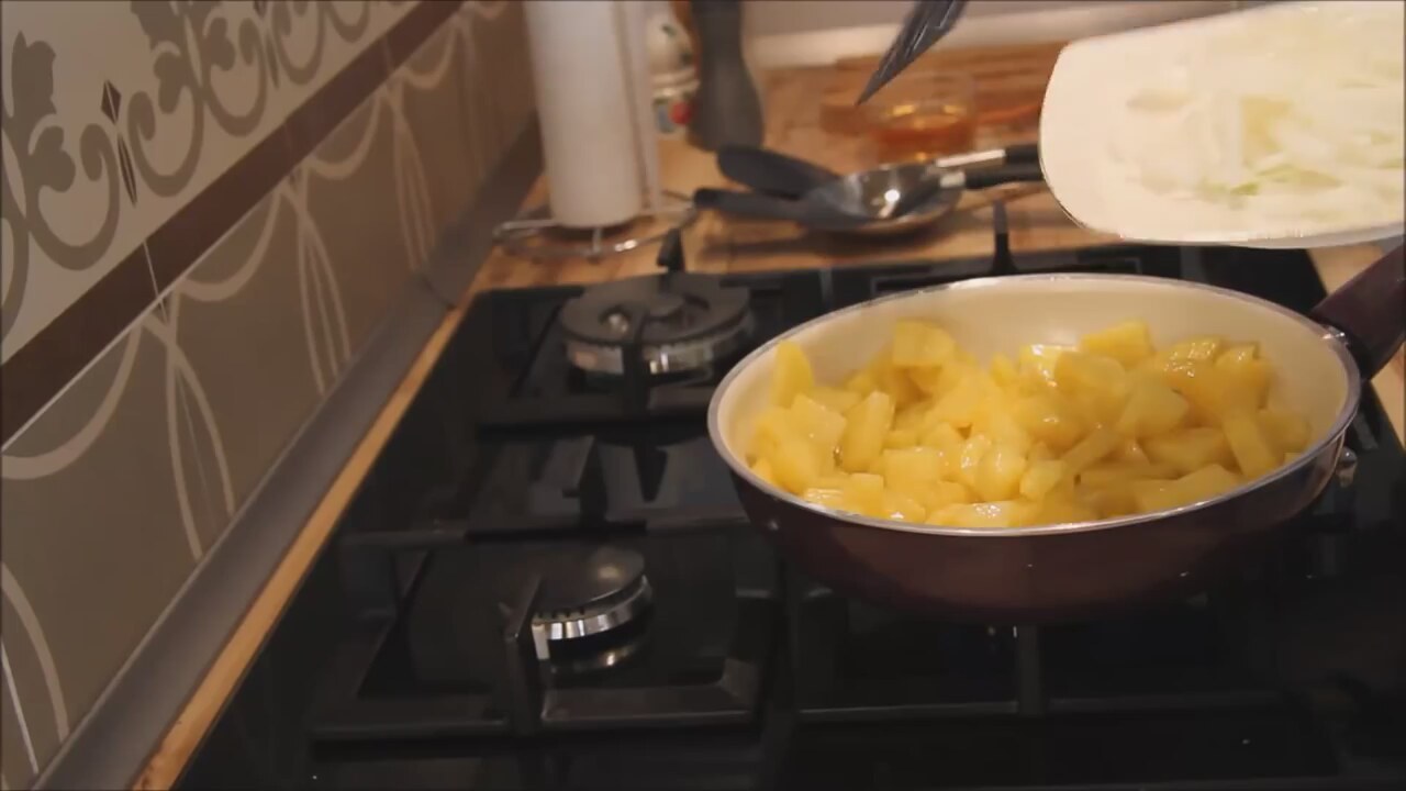 İspanyol Omleti-Tortilla De Patatas İspanyol Omleti-Tortilla De Patatas