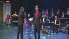 Mehmet SESKE-Evinin önünde oturupta garip garip ağlar-(Türkmen Gelini) Şef:Ömer Hayri UZUN