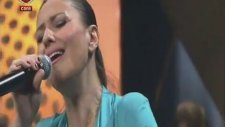 Canan Geylan - Kaçsam Bırakıp Senden Uzak Yollara Gitsem