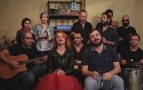 Aylin Aslim - Gülyabani / #akustikhane Toy Sessions
