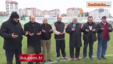 Takım Ligden Düştü, Yöneticiler Stadın Ortasında Duaya Durdu