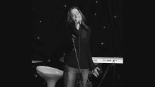 Zeynep Doruk - Yerine Sevemem