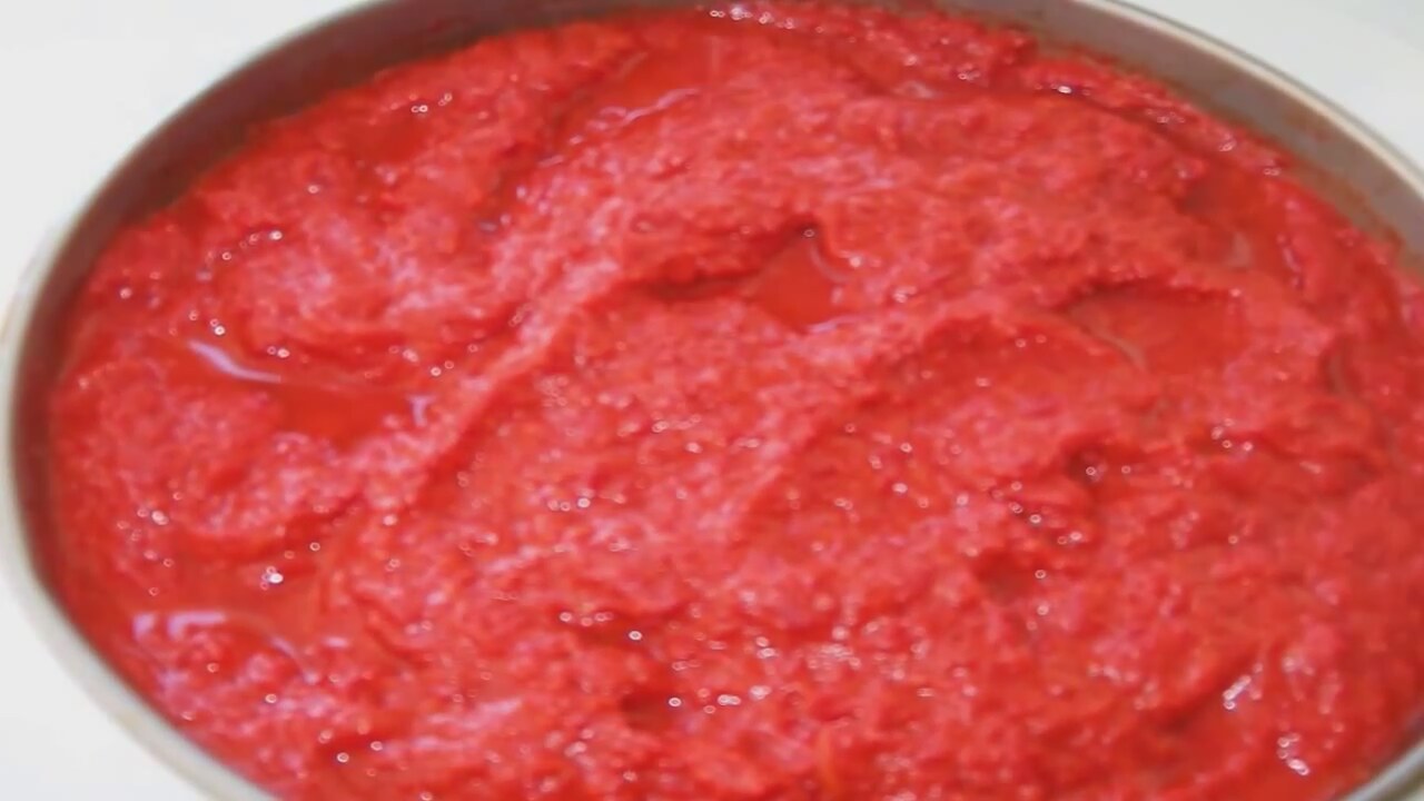 Pratik Domates Salçası Tarifi Videosu Pratik Domates Salçası Tarifi Videosu