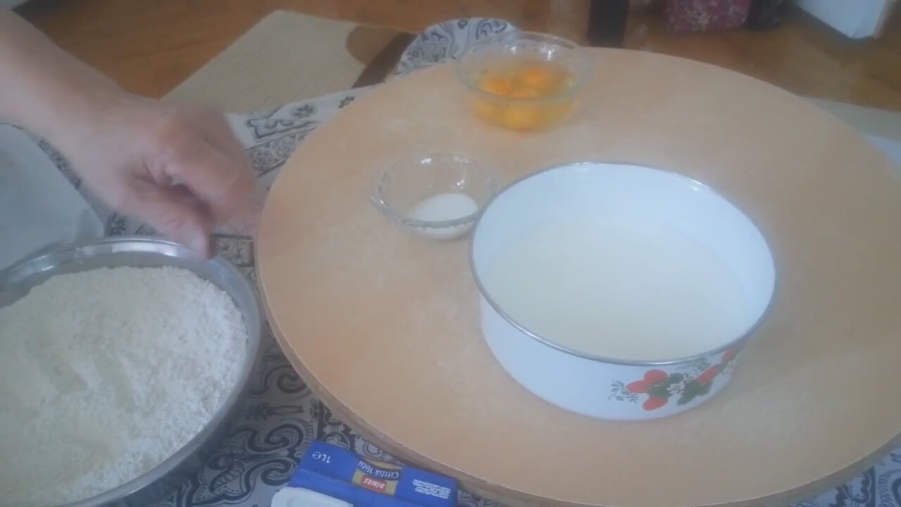Ev Yapımı Erişte Tarifi Videosu Ev Yapımı Erişte Tarifi Videosu