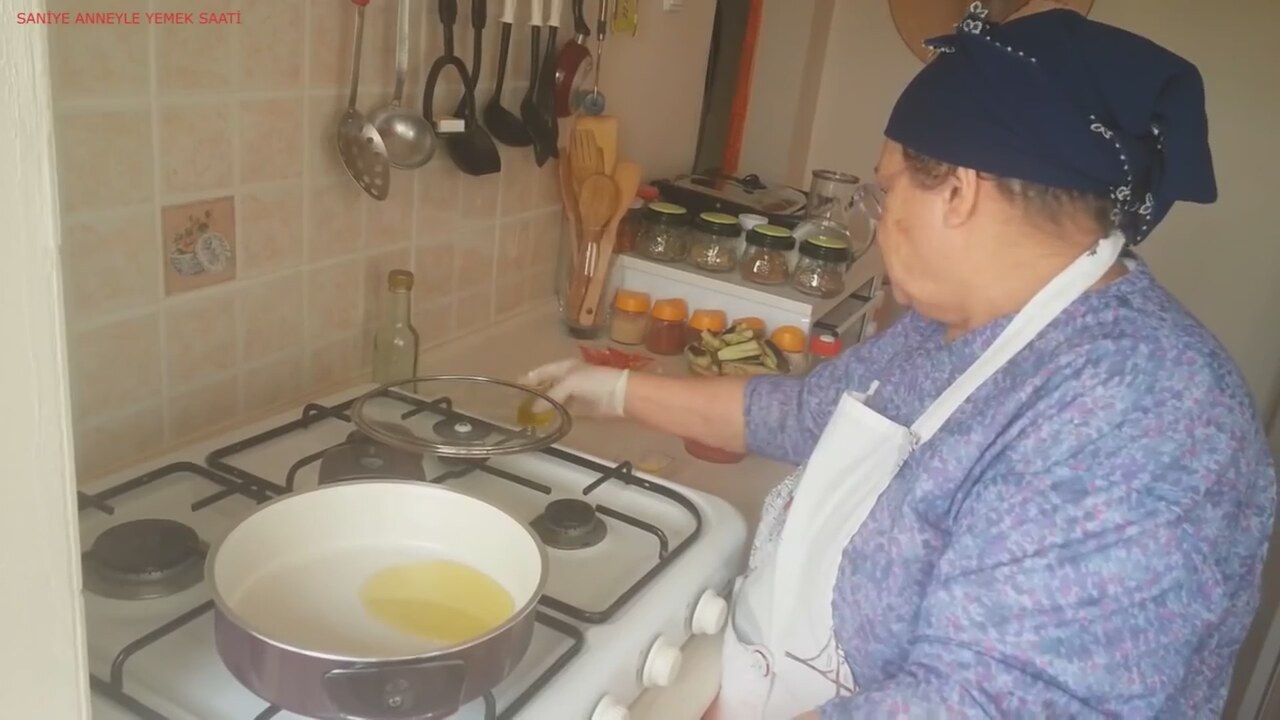 Zeytinyağlı Patlıcan Yemeği Yapımı Videısu Zeytinyağlı Patlıcan Yemeği Yapımı Videısu