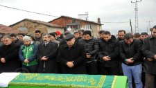 Uğul Boralın Babasının Cenazesi Toprağa Verildi