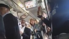 Metrobüste Kadınlar Kavgası
