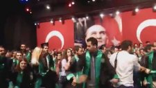 Mezuniyet Töreninde Pankart Açan Gruba Müdahale - Kocaeli Üniversitesi