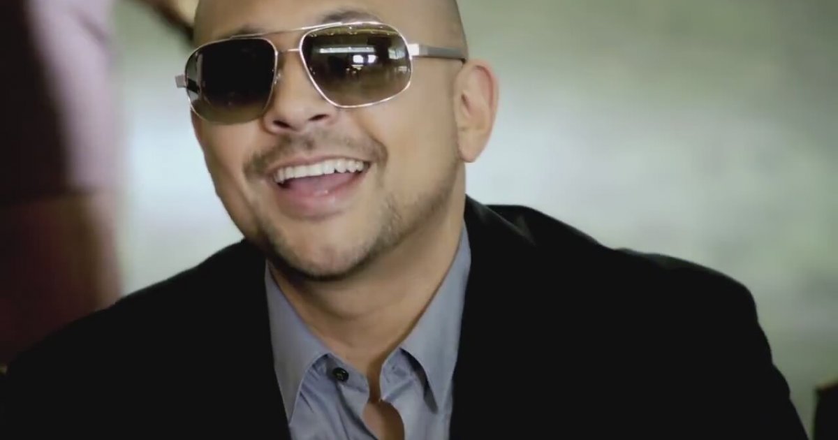 Sean Paul feat Pitbull - She Doesnt Mind Official Remix