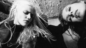 Röyksopp - Skulls Röyksopp - Skulls