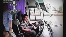 Çin İşi Japon İşi Otobüs Kazası