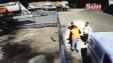 Porsche İle Gelen Temizlik Görevlisi